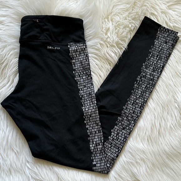 Nike Power Flash Reflective Black Leggings - Picture 2 of 8